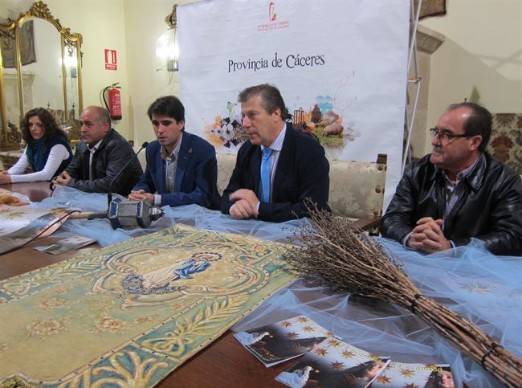 PresentacionEncamisaprensa1